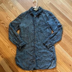 Anthropologie Cloth & Stone denim button down